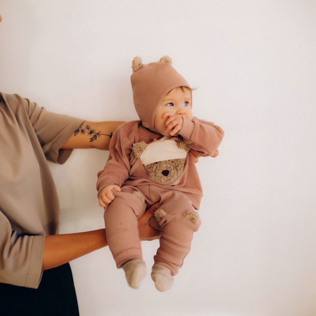 CEPURE AR LĀČA AUSTIŅĀM – GOTS – AW26