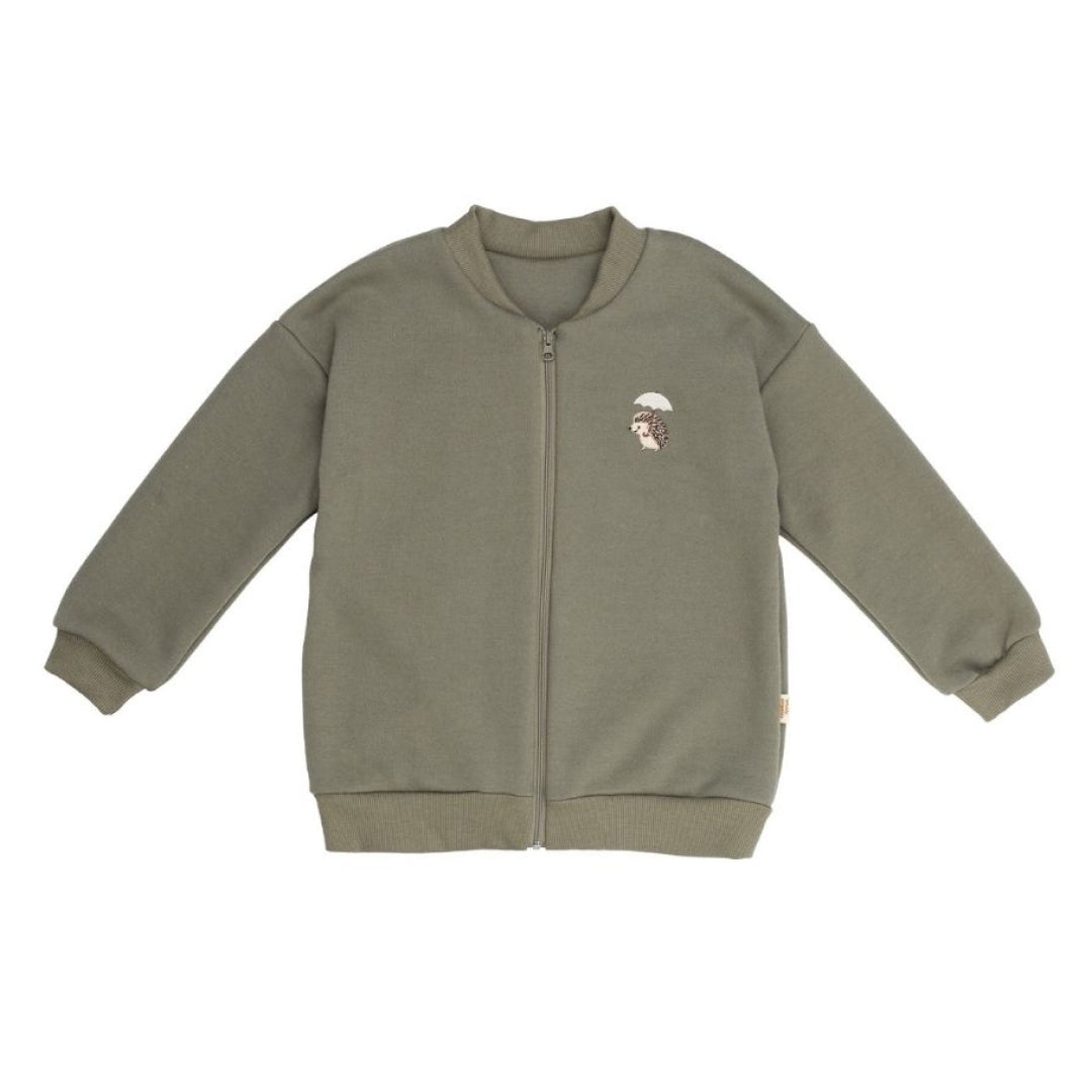 JAKA AR RĀVĒJSLĒDZĒJU – AW26