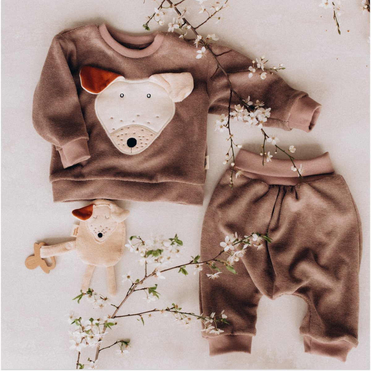 EMBROIDERED TERRY SWEATER
