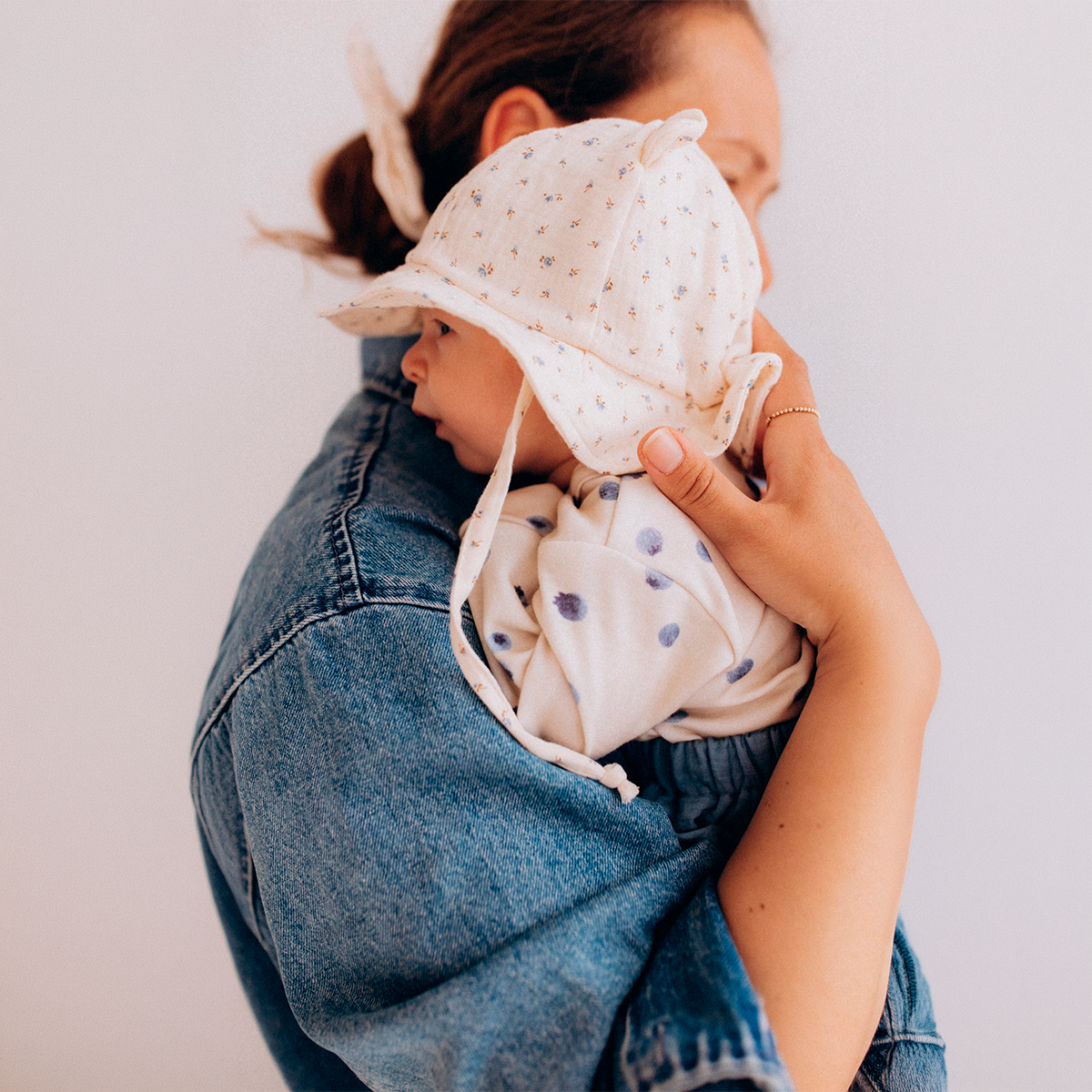 MUSLIN SUN HAT WITH TEDDY EARS