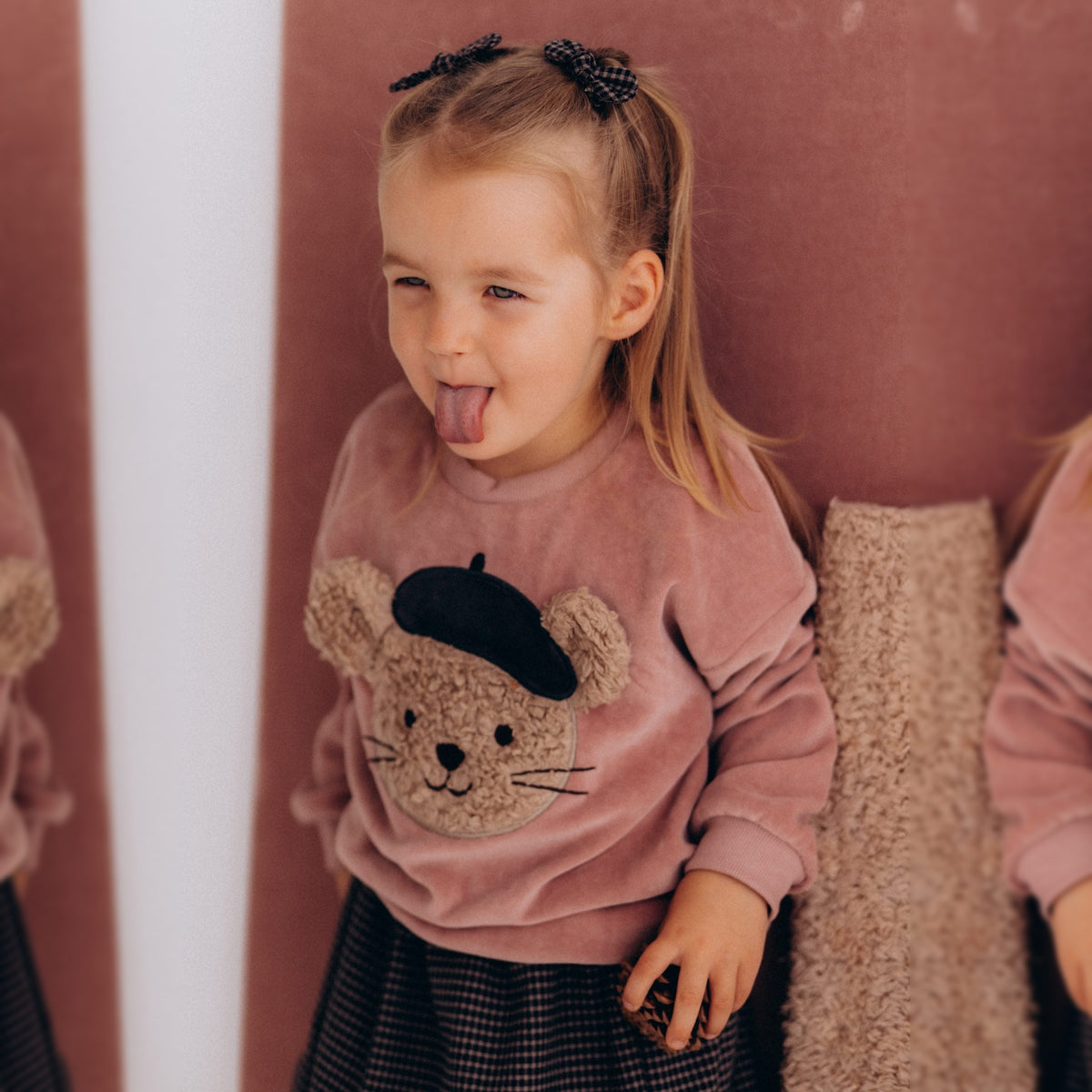 DŽEMPERIS AR IZŠUVUMU – GOTS – AW26