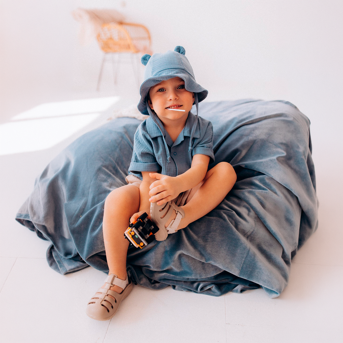 MUSLIN SUN HAT WITH TEDDY EARS