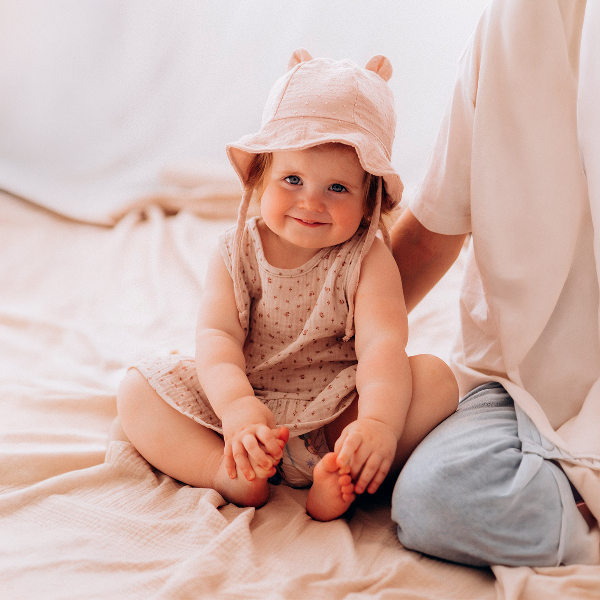 MUSLIN SUN HAT WITH TEDDY EARS